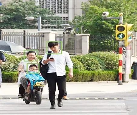 遠(yuǎn)程監(jiān)控,報(bào)警巡邏,清機(jī)加鈔,清分整點(diǎn),憑證寄庫,頭寸箱寄庫,商鋪安保,智能家居