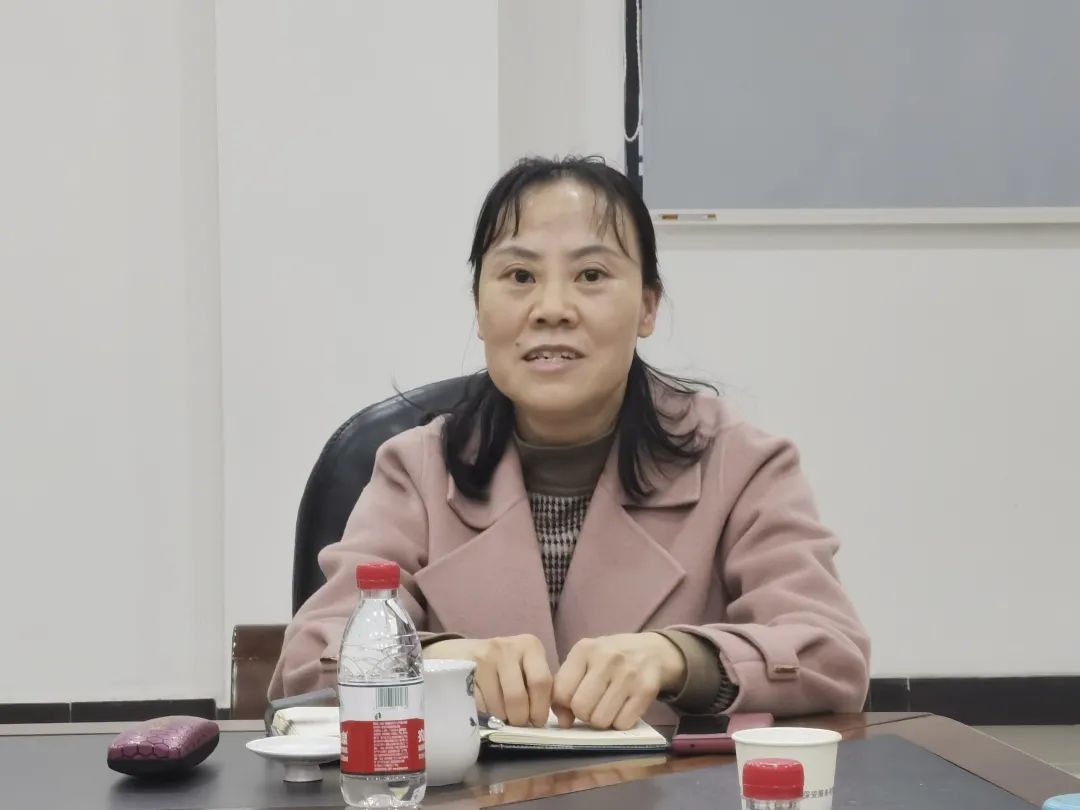 遠(yuǎn)程監(jiān)控,報警巡邏,清機加鈔,清分整點,憑證寄庫,頭寸箱寄庫,商鋪安保,智能家居