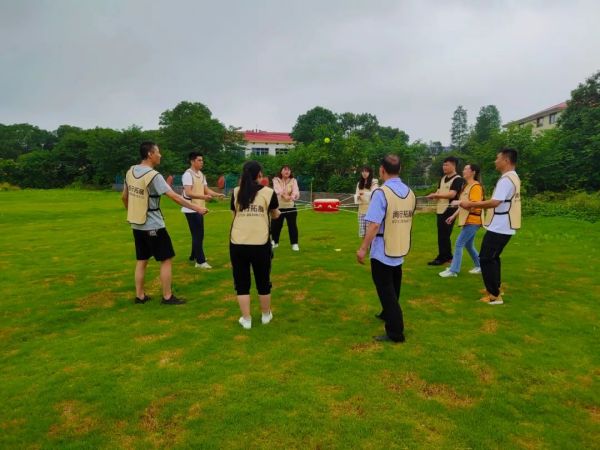 遠(yuǎn)程監(jiān)控,報警巡邏,清機(jī)加鈔,清分整點,憑證寄庫,頭寸箱寄庫,商鋪安保,智能家居